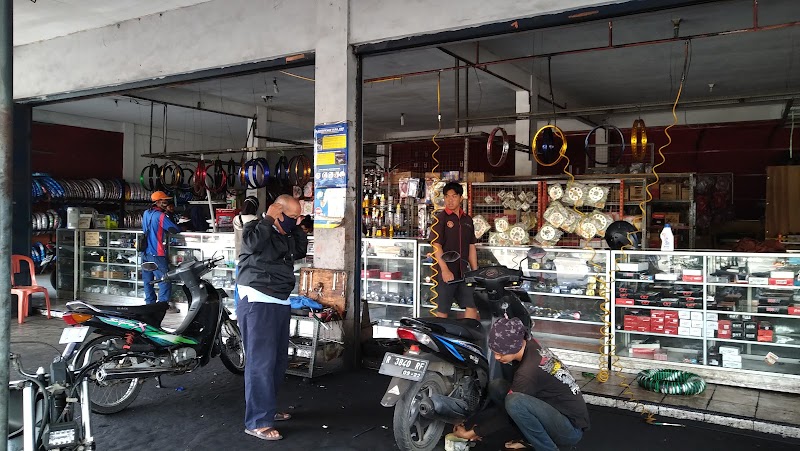 Jawa Motor: Solusi Otomotif Cilacap yang Selalu Siap Menemani